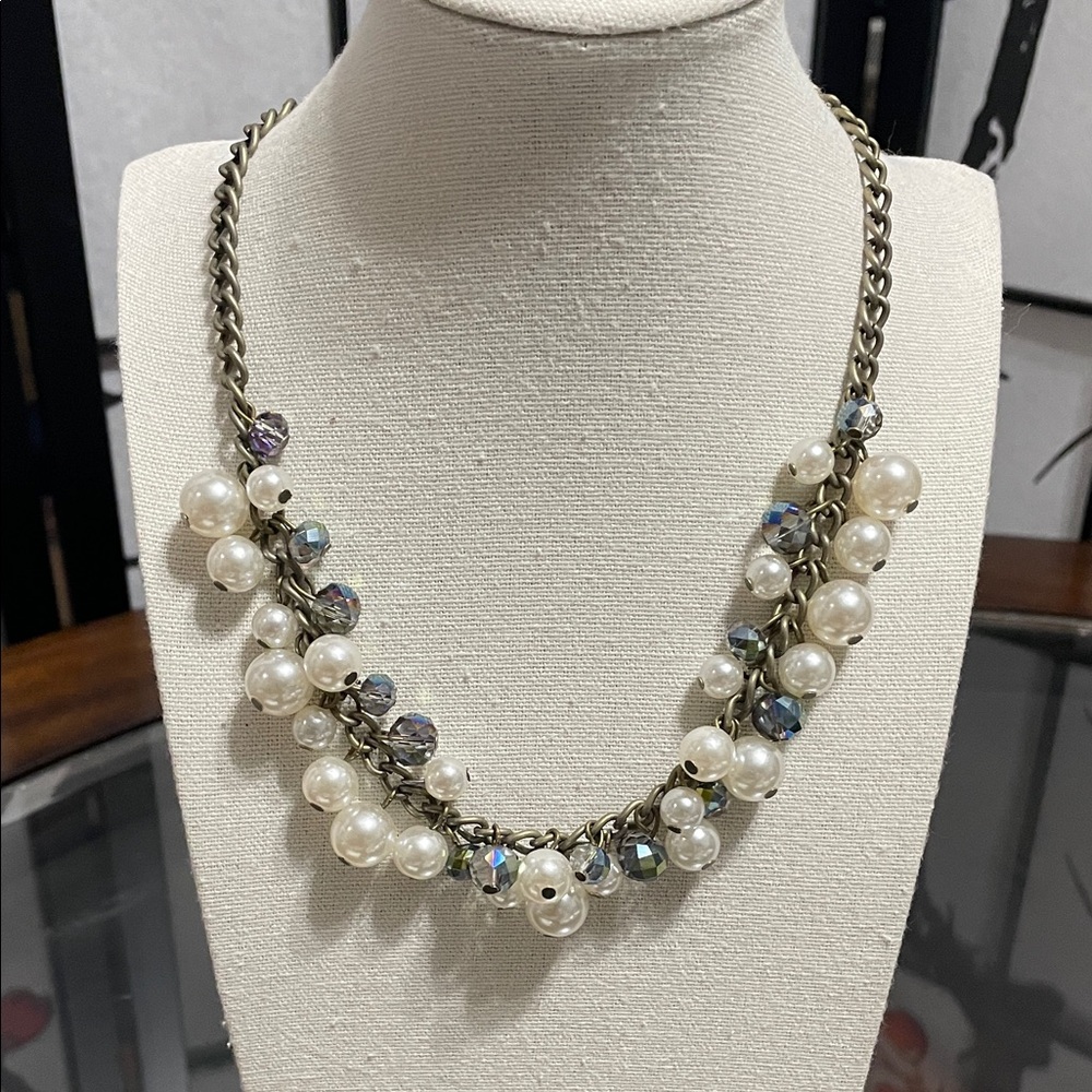 Paparazzi Pearl and Crystal Statement Necklace with Matching Pearl Earrings